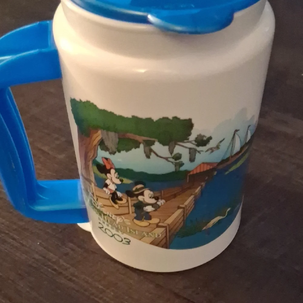 2003 Disney's Hilton Head Island Resort travel mug